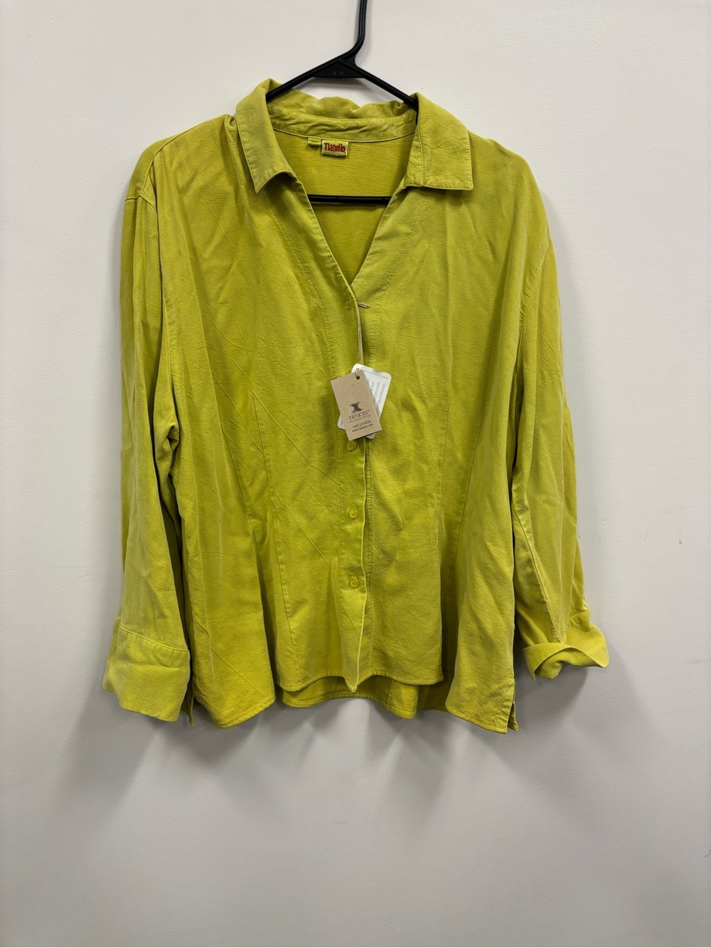 NEW Tianello Lime Green Tencel “Boyfriend Fit” Button Down